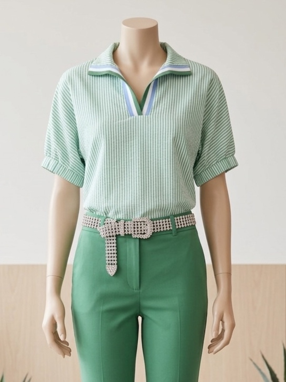 Women’s Mint Green Striped seersucker Polo-Style Shirt size M